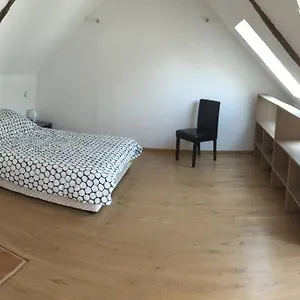  Hébergement de vacances Charmante Maison Proche De Dinan -dinard - St Malo